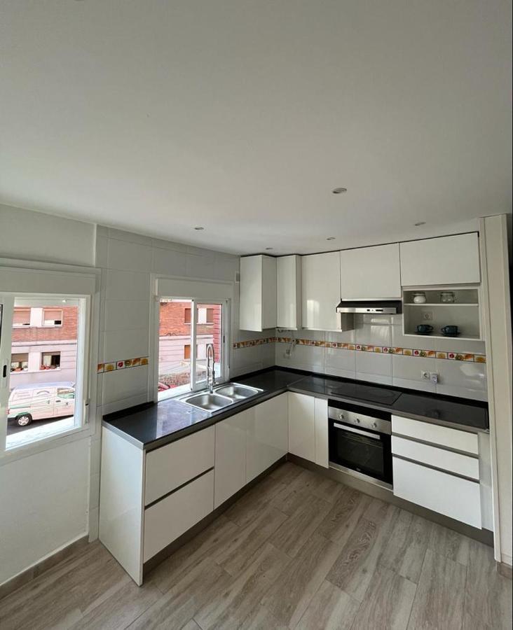 De La Cuenca Mieres II Con Parking Privado Apartment Luaran gambar